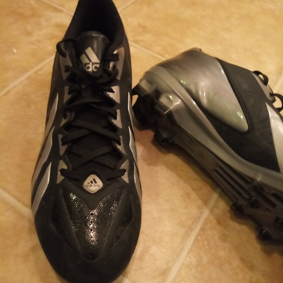 adidas clu 600001 cleats